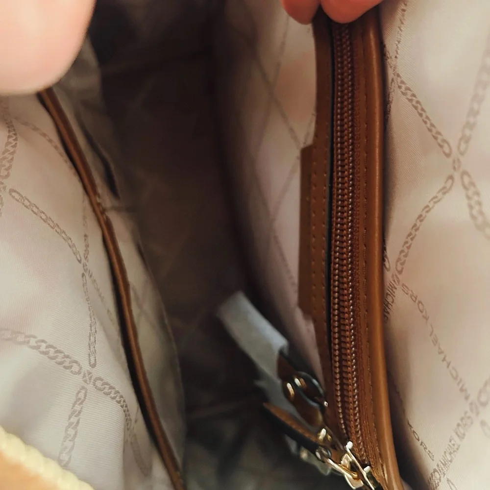 Michael KORS Rhea Color Block Backpack - Picture 3 of 3
